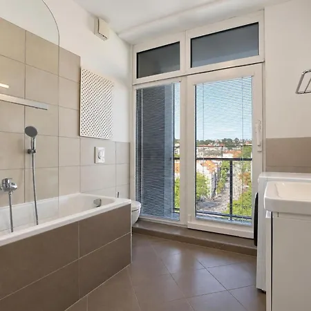 Apartmán With Balcony And Slavin View *