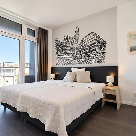With Balcony And Slavin View Apartmán