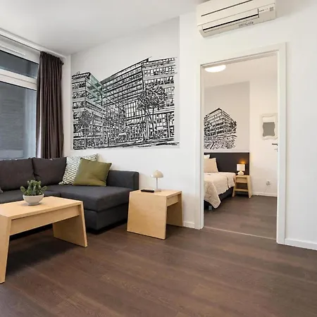 Apartmán With Balcony And Slavin View